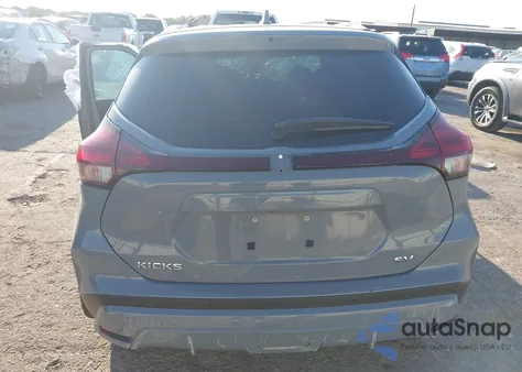 2021 Nissan Kicks Sv Xtronic Cvt z USA, uszkodzony, nr VIN 3N1CP5CV5ML545152